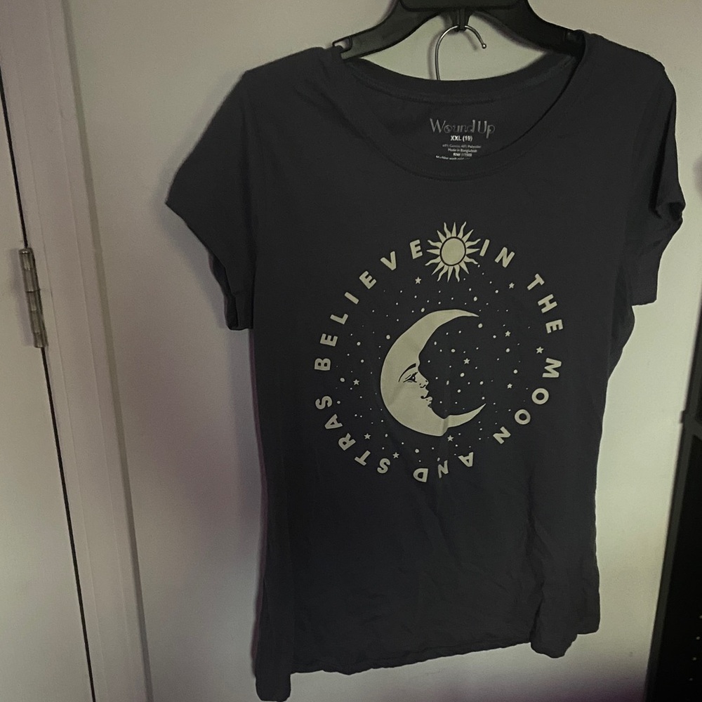 Wound Up black moon short sleeve(CHECK DESCRIPTION)